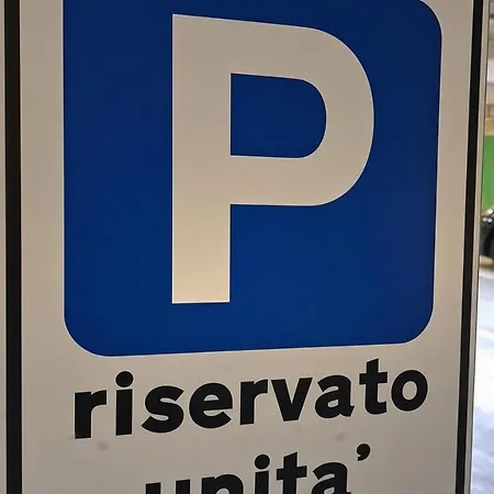 Liberamente-nellina-parcheggio Incluso Apartamento